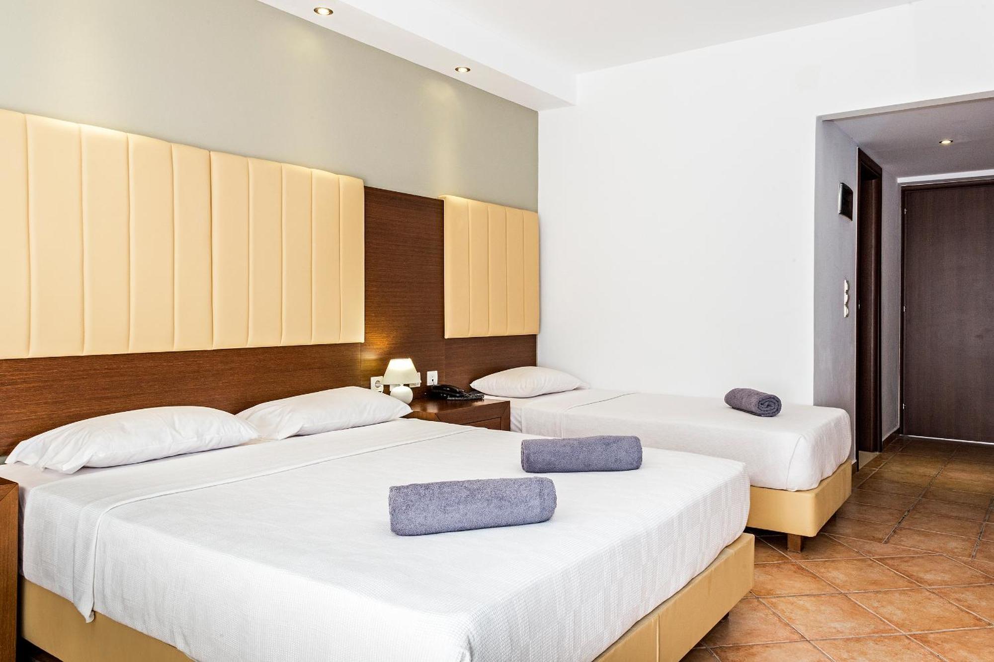 White Olive Premium Laganas Hotel Eksteriør billede